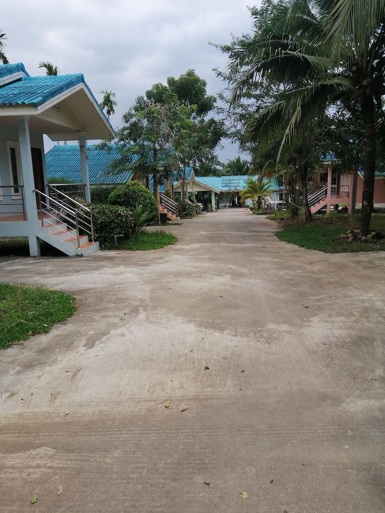 Oyo 75515 Sairung Farmstay Krabi town Esterno foto